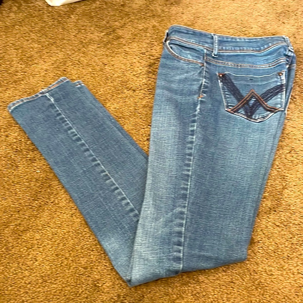 Women’s jeans! Like new, lightly worn.